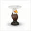 Table d'appoint Eagle Head avec plumes détaillées, base en résine et plateau en faux marbre pour un décor rustique