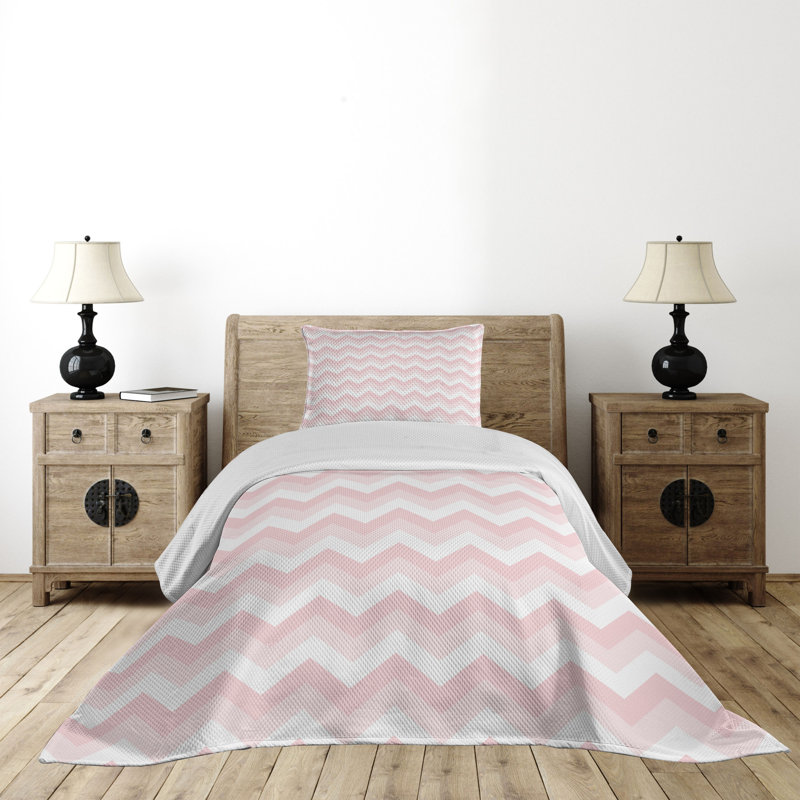King Size Pink and White Chevron Quilted Bedspread Set