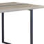 Élégante table rectangulaire en gris et noir, avec incrustations en métal et solutions de rangement organisées en chêne moderne et pour une touche