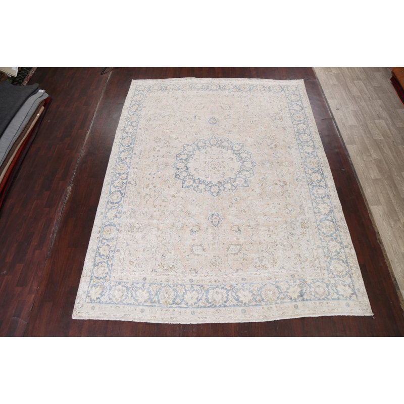 Tapis traditionnel délavé discret 10 x 13