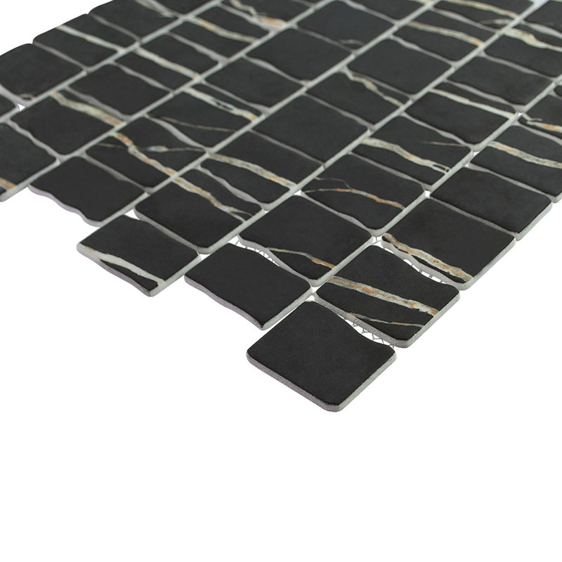 Carrelage mosaïque en verre recyclé mat Graeco-Roman, Sorra