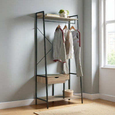 Penderie en métal avec garde-robe