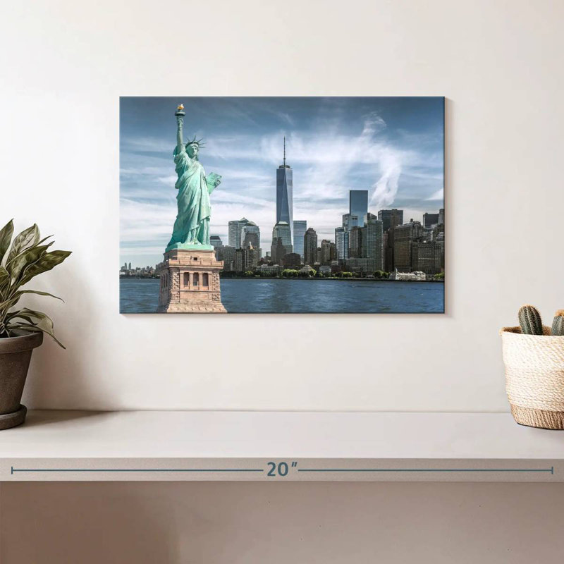 Statue Kavia Liberty, paysage urbain, H 8 po x l 12 po