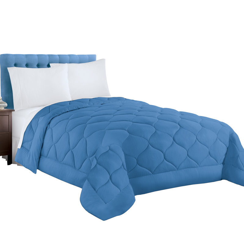 Ultra-Plush Ogee Quilted Design Down Alternative Comforter, Full Comforter, White