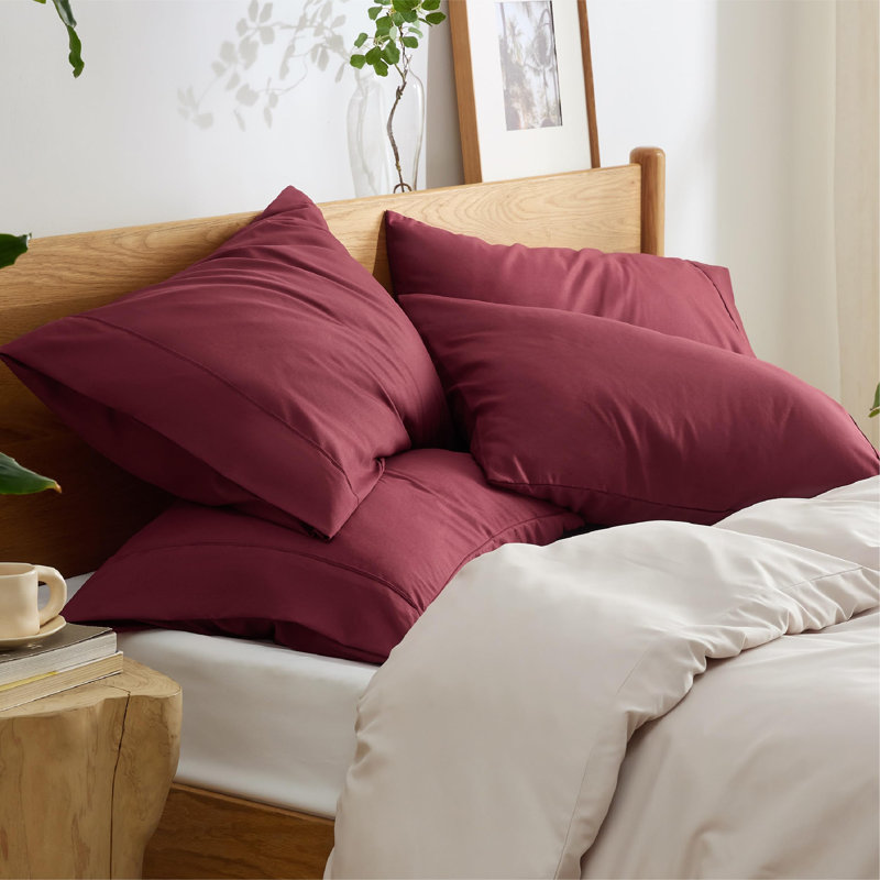 Bedsure Pillow Cases Set Of 4 - Polyester Microfiber Pillowcase, Burgundy, Standard Pillow Case