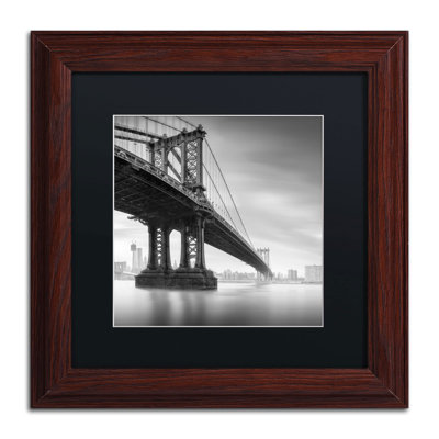 « manhattan bridge i » par moises perception, reproduction de photo encadrée