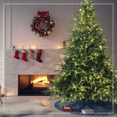 Arbre de Noël artificiel pré-éclairé 6,5 pi avec 450 lumières incandescentes blanc chaud, 2225 pointes, pin articulé en PE + PVC avec branches à mémoire de forme partielle