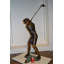 Statue en bronze Messinger Susan Plays - Taille: L 18 po x l 23 po x H 47 po.