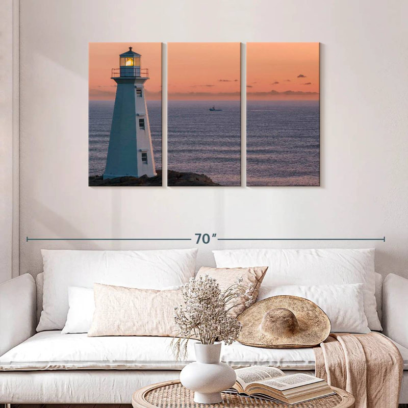 Bateau Aletra et phare de Cape Spear, H 28 po x l 45 po