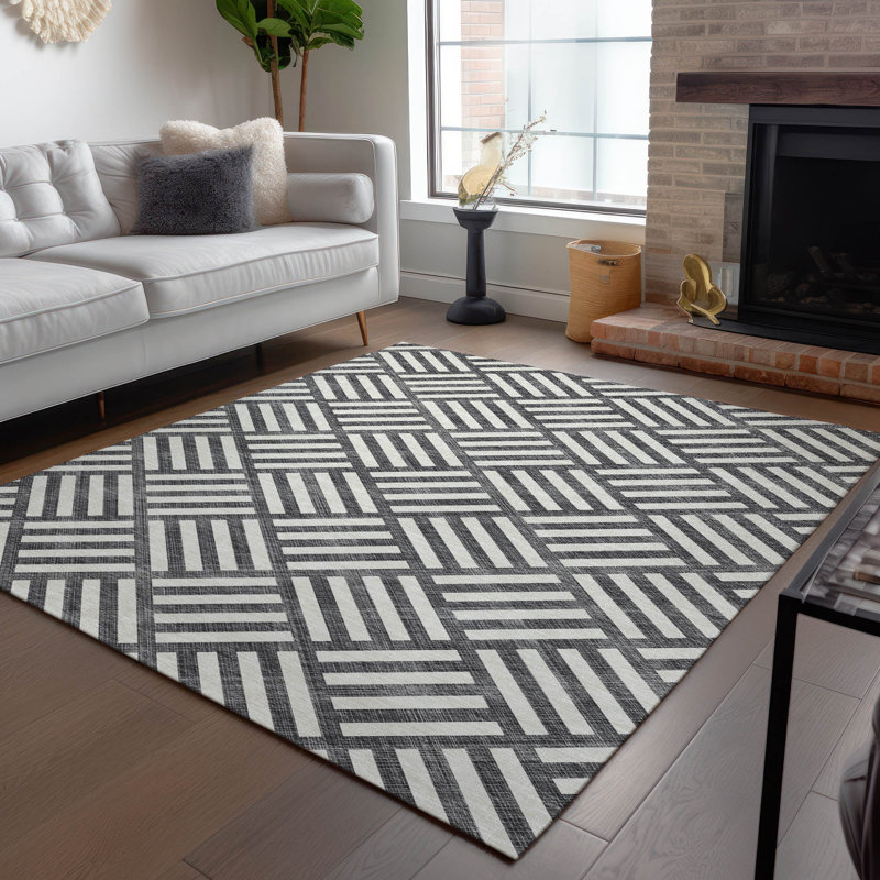 Loreen Washable Geometric Indoor / Outdoor Rug, Rectangle 8' x 10'