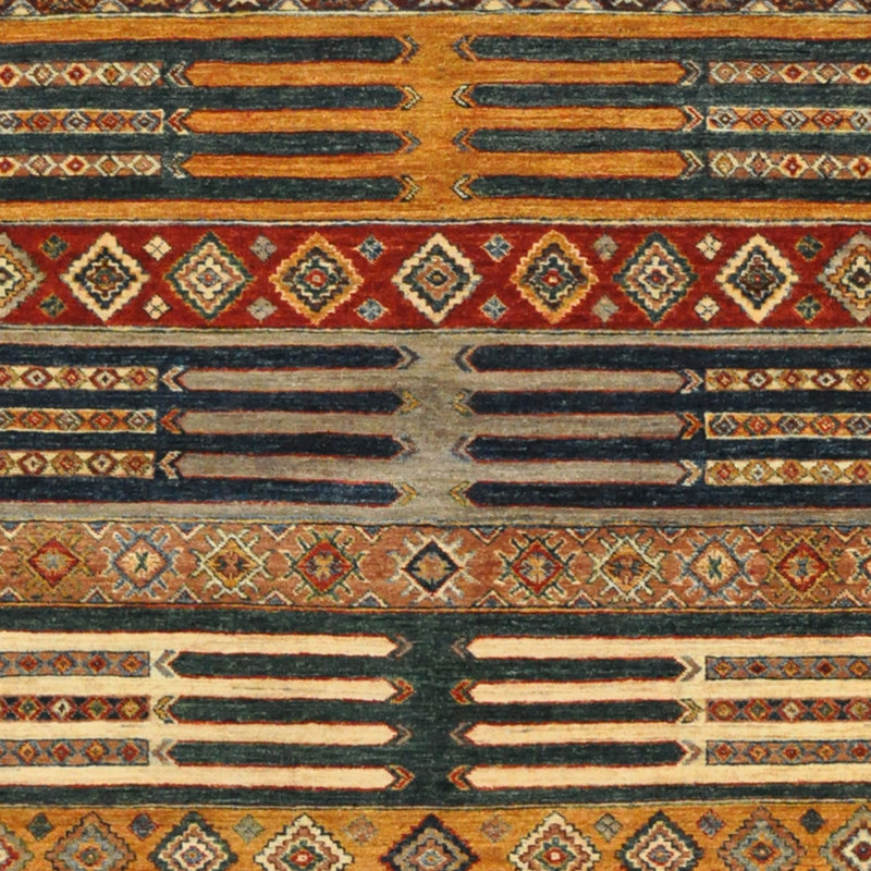 Tapis géométrique rouge / or / rouille en laine noué à la main à motif géométrique 5 pi 7 po x 8 pi