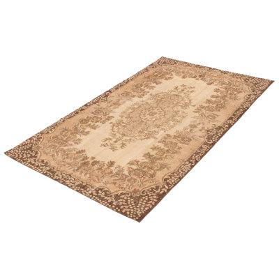 Tapis crème Eshaan 5 pi 7 po x 9 pi 2 po Eshaan