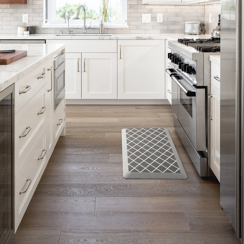 Tapis de cuisine Martha Stewart, Gris clair, Rectangle 1 pi 7,6 po x 3 pi 3 po