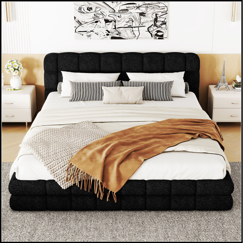 Élégant lit plateforme tapissier avec tête de lit en mousse et support de lattes durable, parfait pour les chambres modernes