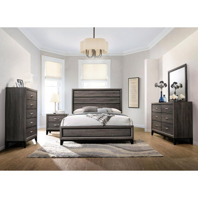 Grand lit à panneau gris en chêne gris, avec une construction robuste et une couleur subtile avec un design pour une chambre à coucher
