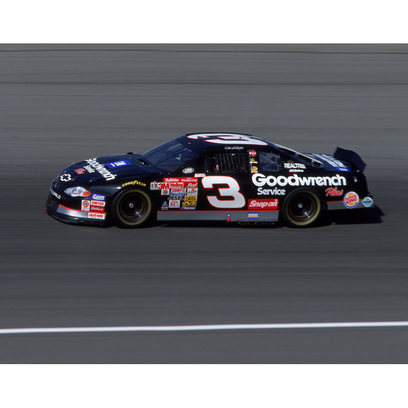 Dale Earnhardt 2000 Car Shot, H 19 po x l 24 po