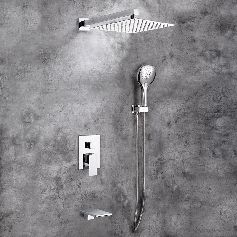 Système de douche complet avec valve brute, Chrome
