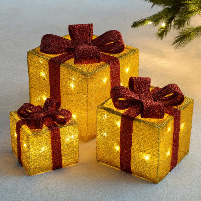 Gift Box Silhouette with 35 Warm LED Lights and Tinsel Christmas Decoration Set