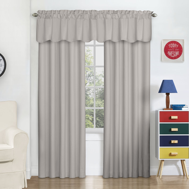 Eclipse Kids Macklin Solid Thermaback Blackout Rod Pocket Scalloped Window Valance, Gray