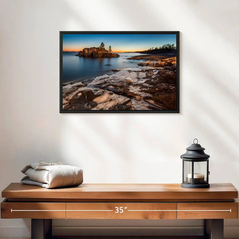 Lac Supérieur au crépuscule, 19 po x 13 po, Cadre flottant noir