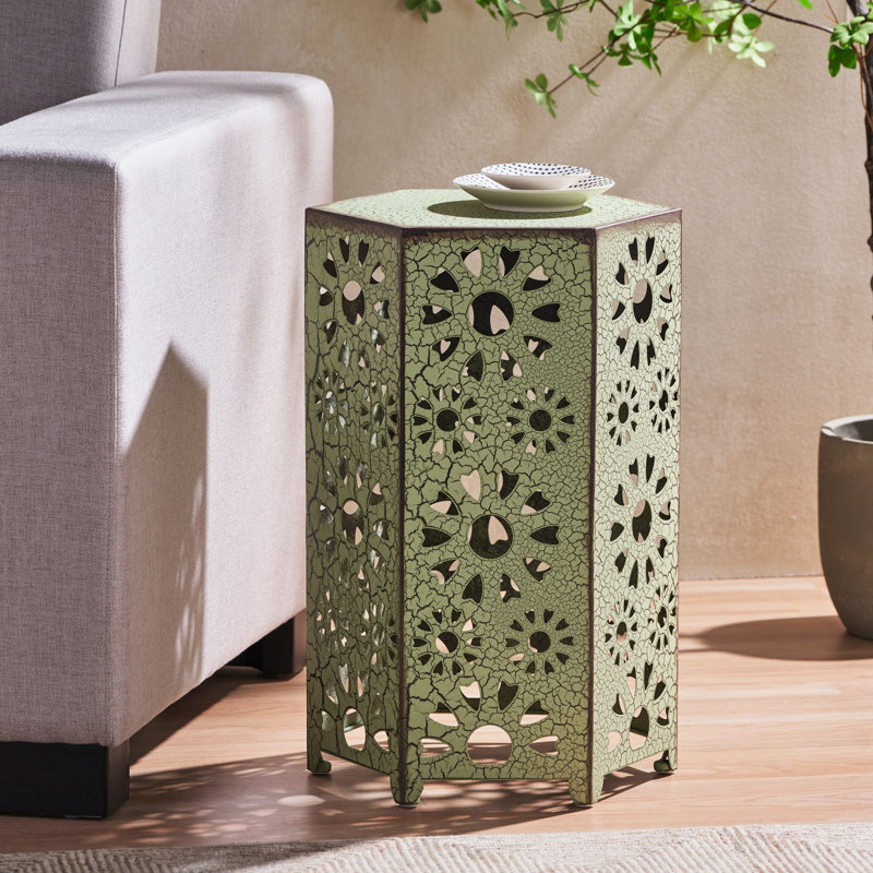 Table d'appoint découpée en fer craquelé - P 14,13 po x l 14,13 po, H 22,28 po, Vert