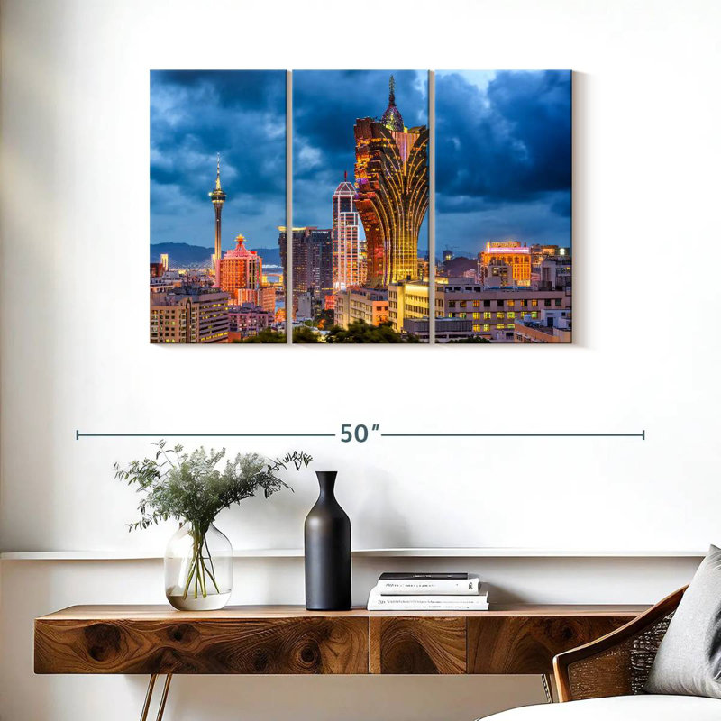Macau, 24" H x 38" W