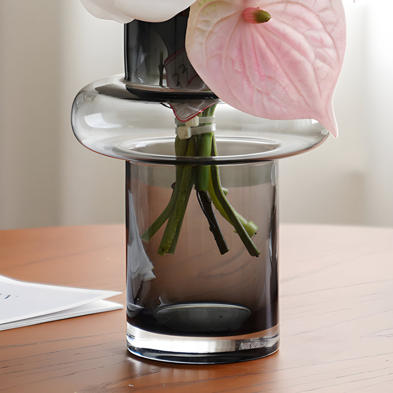 Ornements de fleurs simulées