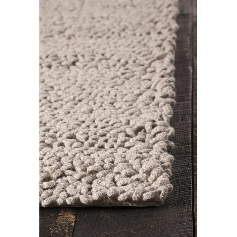 Tapis argenté tissé à la main Shelly, 5 pi x 7 pi 6 po