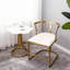 Chaise Cavendish avec cadre doré vieilli et siège blanc confortable pour les intérieurs modernes et rétro