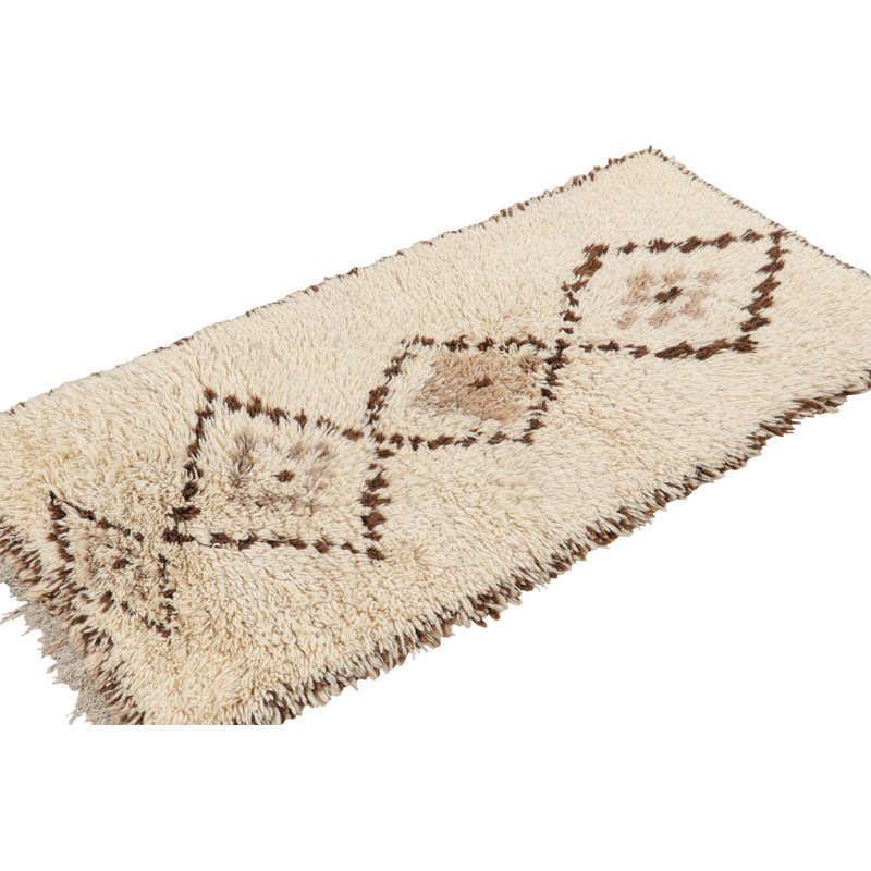 One-of-a-Kind 2'9”x5'3” Hand Knotted Area Rug