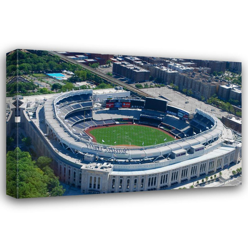 Yankee Stadium, H 16 po x l 24 po