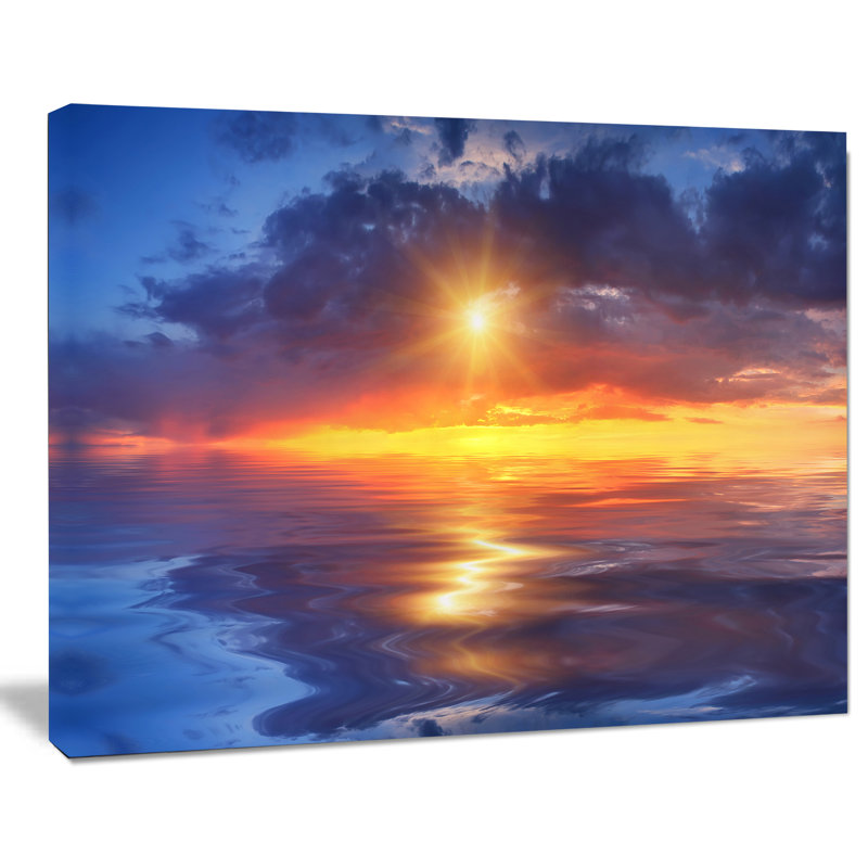 «Cloudy Sunset Reflection in Lake», impression sur toile tendue, H 8 po x l 12 po x P 1 po