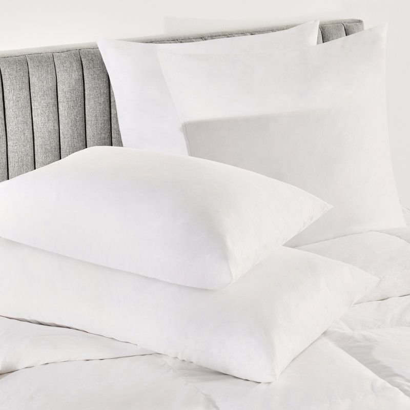 Villa Pillow Insert, 28"H x 28"W
