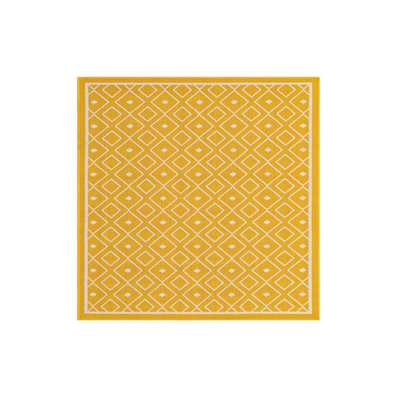 Tapis intérieur / extérieur en polypropylène géométrique tissé à la machine en jaune / blanc, Rectangle 4 pi 1 po x 6 pi 1 po