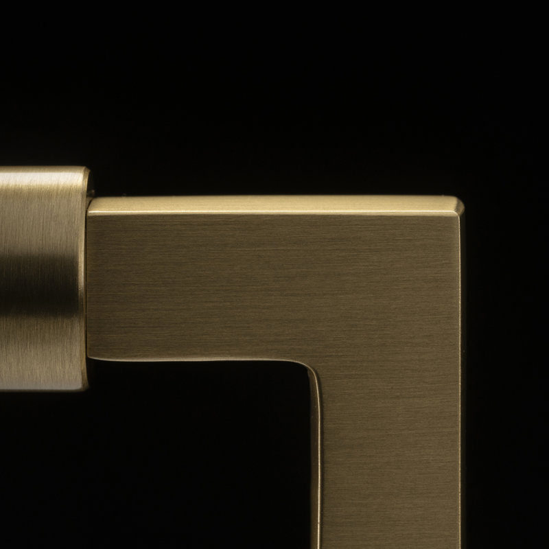 Parkview Collection Handle Pull - Cabinet - Transitional Hardware for Drawers & Cabinets, Satin Brass, 6-5/16"