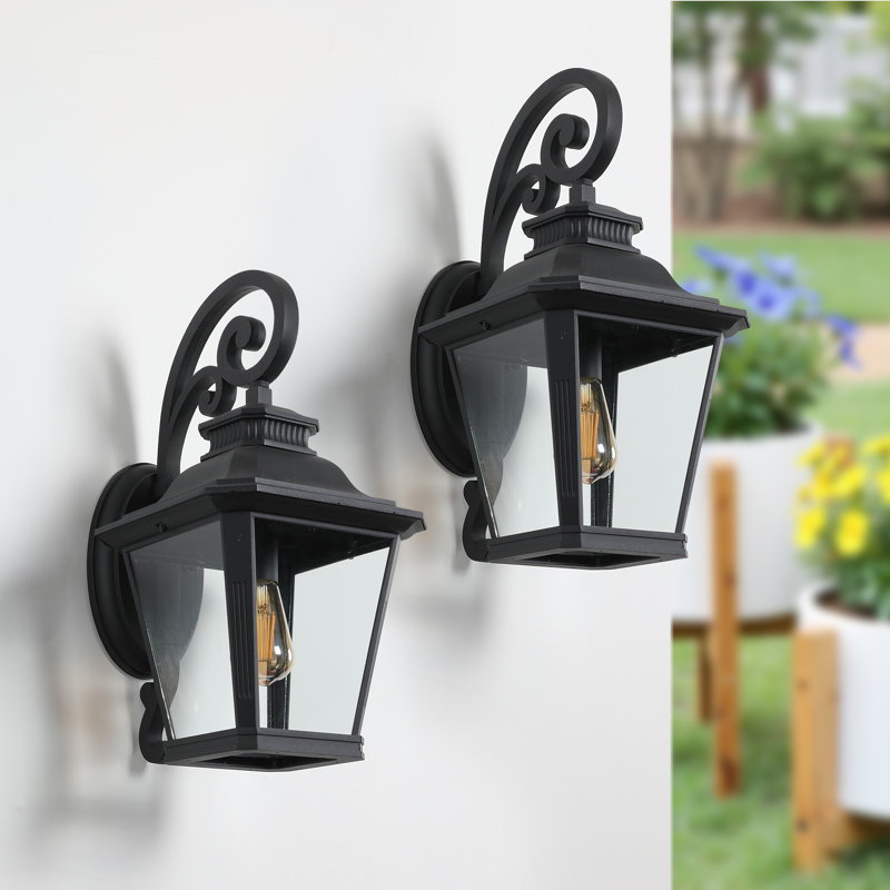 Ensemble de 2 appliques murales d'extérieur modernes noires de 21 po avec abat-jour en verre transparent - imperméable pour les porches, les patios et les garages (ampoule non incluse)