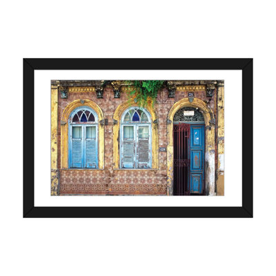 Remnants of Portugal, Salvador, Brazil par Jim Nilsen - Estampe numérique sur toile tendue avec châssis