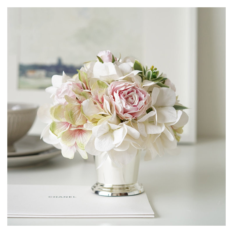 Arrangement floral hortensias