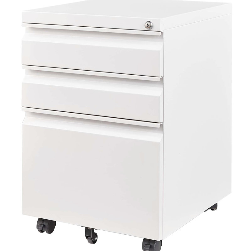 Classeur verrouillable 3 tiroirs White Office Rangement en métal entièrement assemblé. Convient aux lettres / au format légal / A4. Contenant de documents sécurisé. Les tiroirs contiennent un plateau à crayons amovible. Rouler en douceur sur 5 roues.