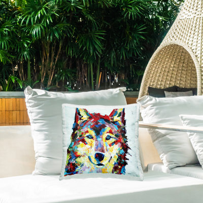 Coussin d'extérieur imprimé Urban Portrait Wolf par Jen Seeley
