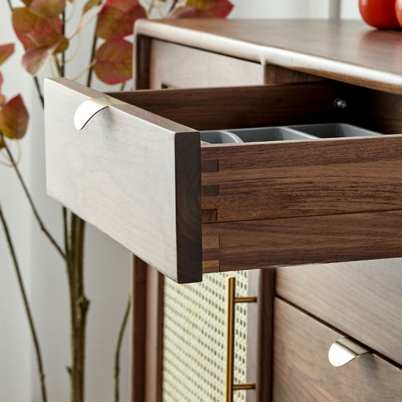 Armoire de rangement simple en rotin simple