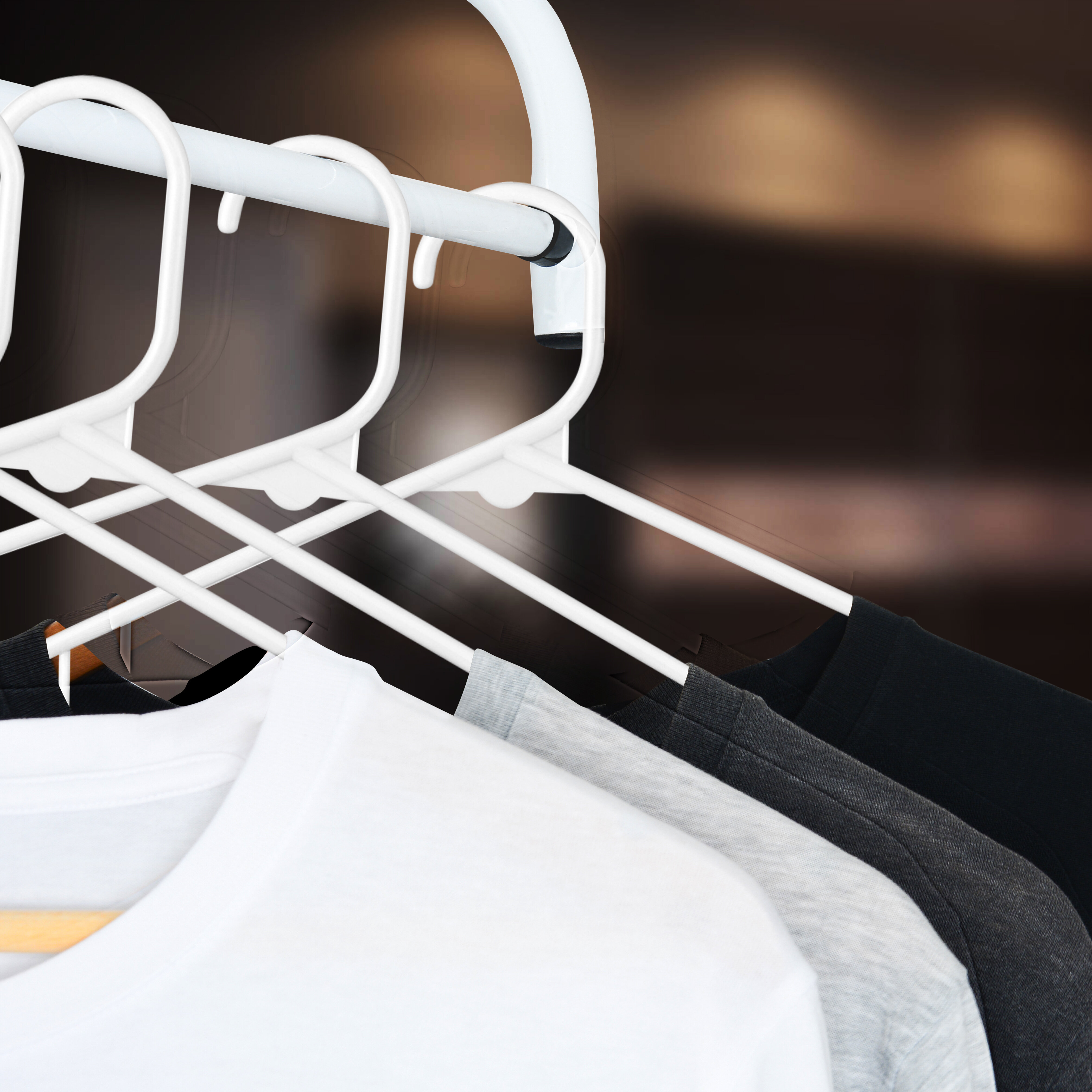 SereneLife Plastic Non-Slip Standard Hanger for Dress/Shirt