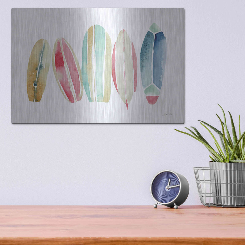 «Surfboard In A Row» par Katrina Pete