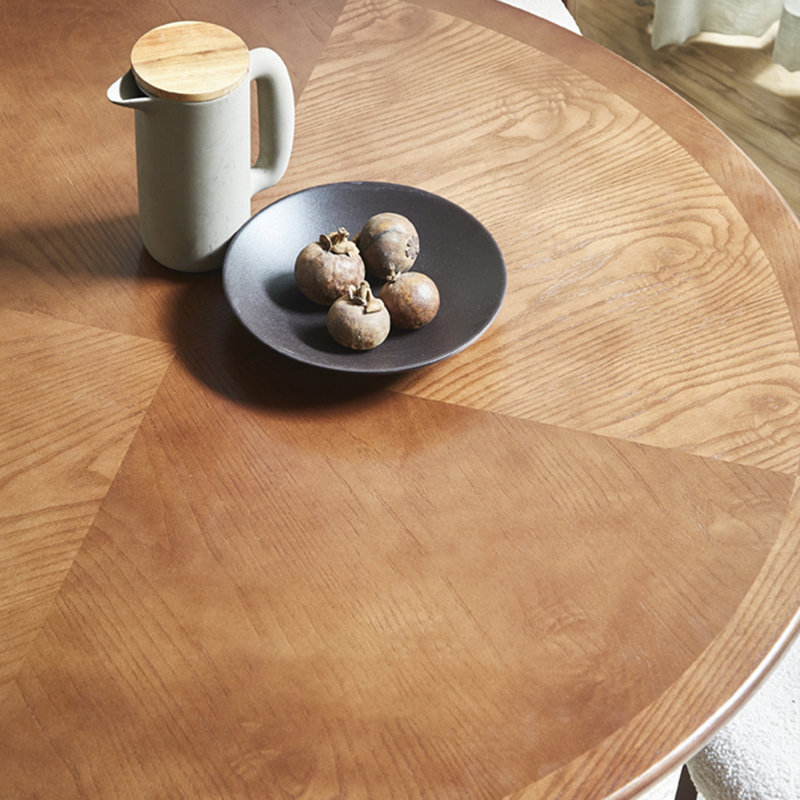 Walnut Round Solid Wood Dining table, 29.53" H x 39.37" L x 39.37" W