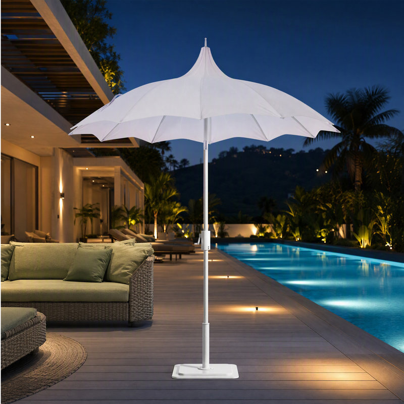 Parasol de patio 9 pi avec système de pivotement à 360 ° à bouton-poussoir, inclinaison de 30 ° (base non incluse)
