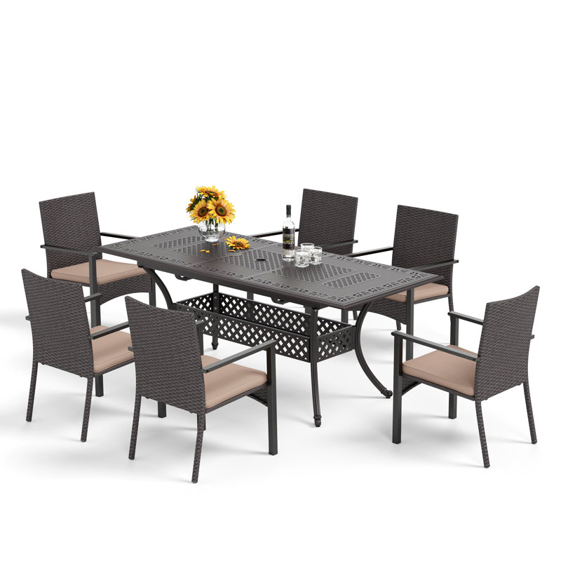 Ensemble repas pour 6 personnes avec table rectangulaire extensible Gingras, coussins inclus, Beige