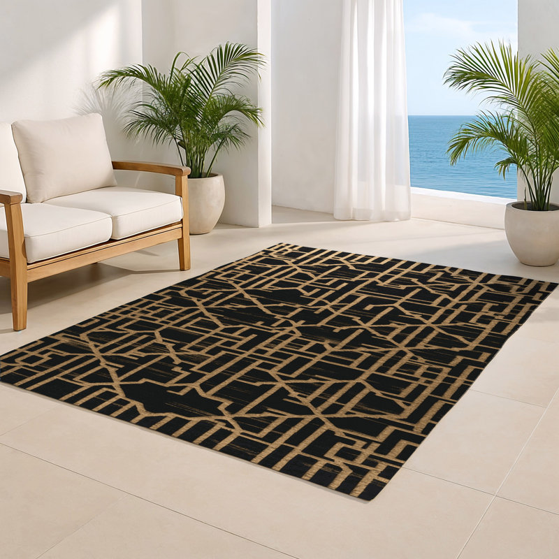 Trellis Gray Indoor and Outdoor Area Rug, Rectangle 4' x 6'