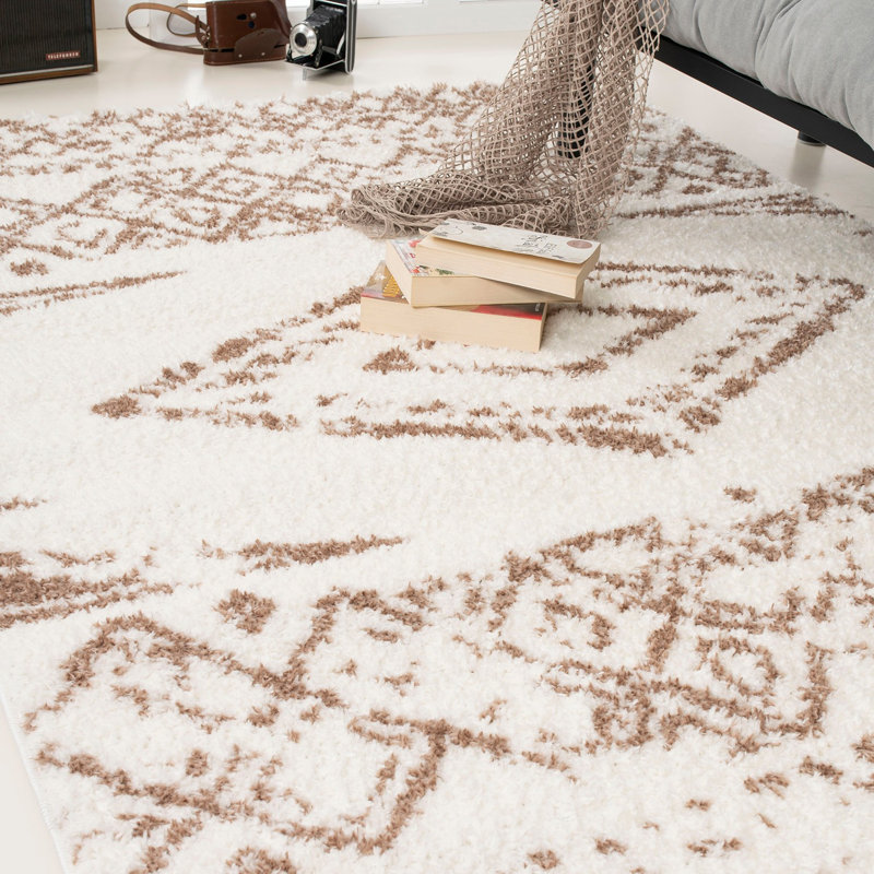 Tapis rectangulaire beige / brun en polypropylène tissé à la machine Southwestern, Rectangle 6 pi 7 po x 9 pi 6 po