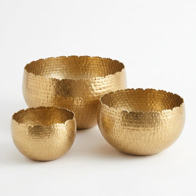 Bella Handmade Hammered Gold Metal Decorative Bowls (Set of 3)