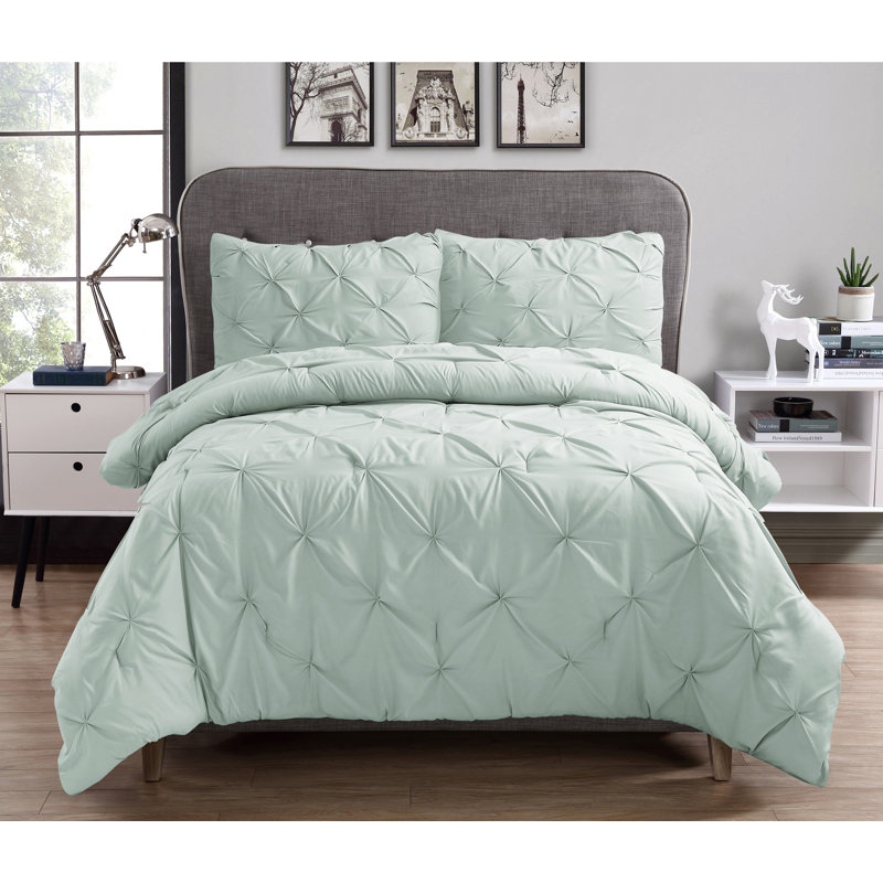 Swift Home Pintuck 3-Piece Microfiber Comforter Set - Solid Colors and Striped Designs - All-Seasonal, Durable, Easy Care